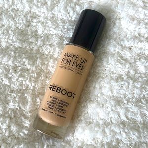 Makeup Forever REBOOT Foundation